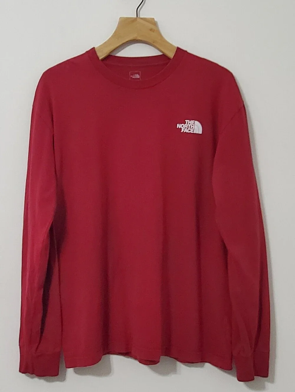 The North Face Men's Long Sleeve Crewneck Red Large